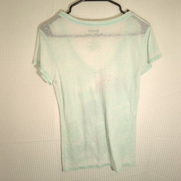 Disneyland Disney World M Women’s T-Shirt Jiminy Cricket Graphic Tee Park - Picture 4 of 4